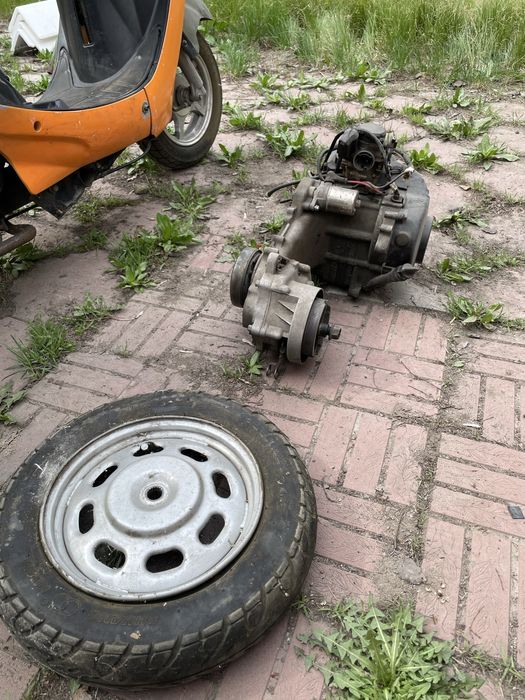 Скутер/мопед Yiben