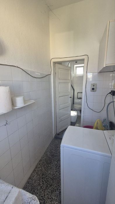 ЕТАЖ + ГАРАЖ + 1/4 ИД.Ч от двор 304 кв.м в Център Асеновград