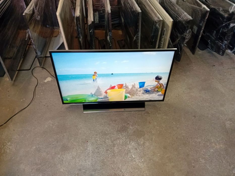 Телевизор Samsung Smart 40 инча