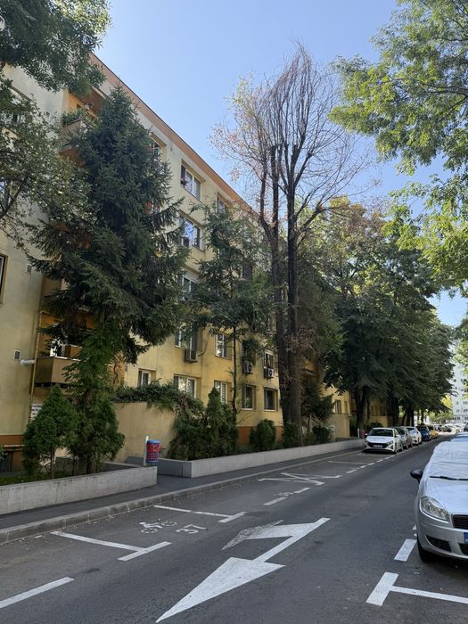 Apartament 3 camere Berceni, Izvorul Oltului 6, parcare inclusa