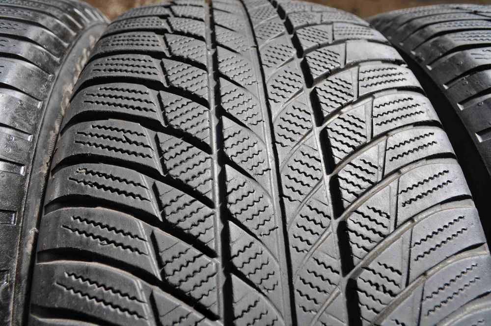 SET 4 Anvelope Iarna 245/50 R19 BRIDGESTONE Blizzak LM001  Runflat