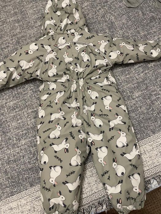 Продам детский  зимний комбинезон