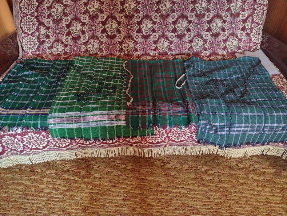 Нови старовремски престилки + подарък 1 ергенска кърпа