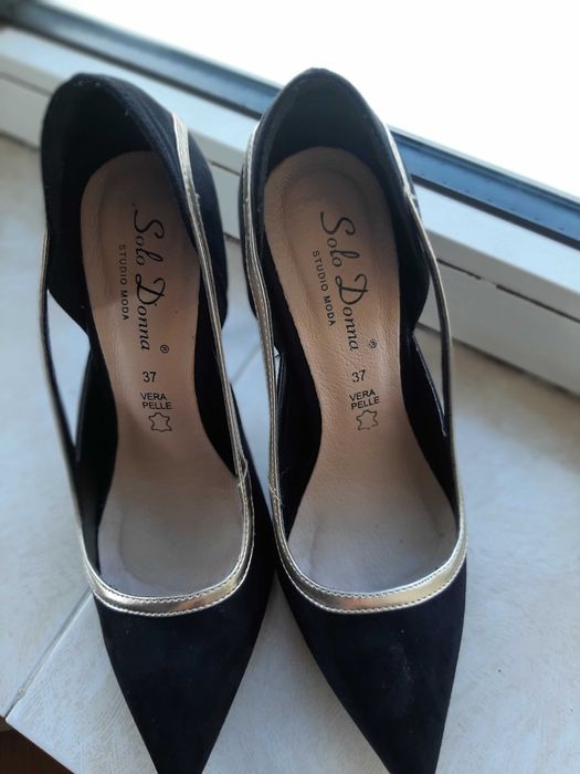 Vand pantofi din piele,toc 10 cm,negru cu auriu,marimea 37