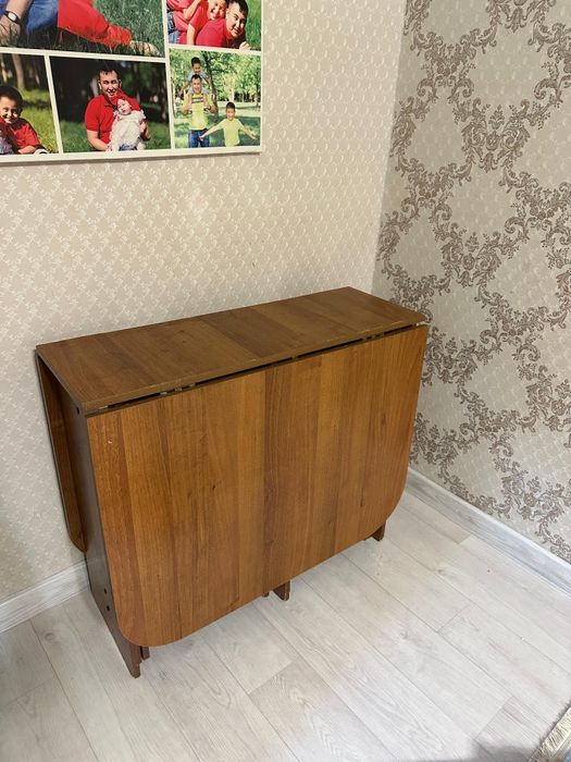 Продам стол трансформер.