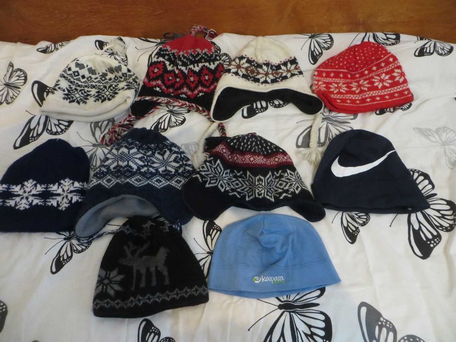 Шапки за ски и спортни дейности