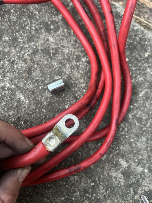 Плюсов кабел за БМВ