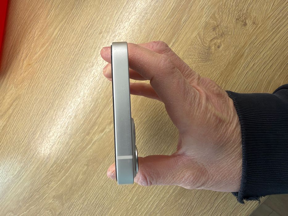 Бартер! Предлагам iPhone 13 128GB за бартер за iPad 9th Gen или по-нов