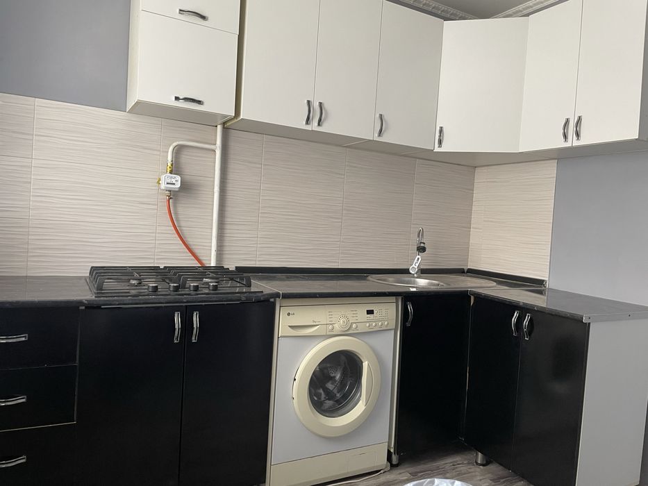 Кухонная мебель, шкафы