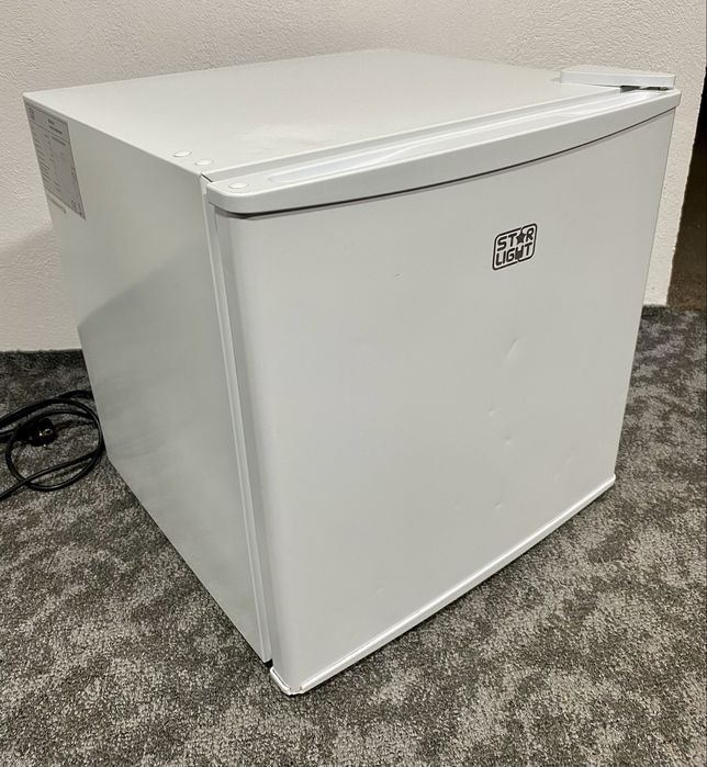 Minibar Star Light 45 L – Nefolosit  – 350 LEI
