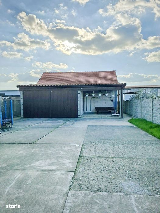 Casă Duplex tip P+E+M lângă Timișoara în comuna Săcălaz cu teren 780mp