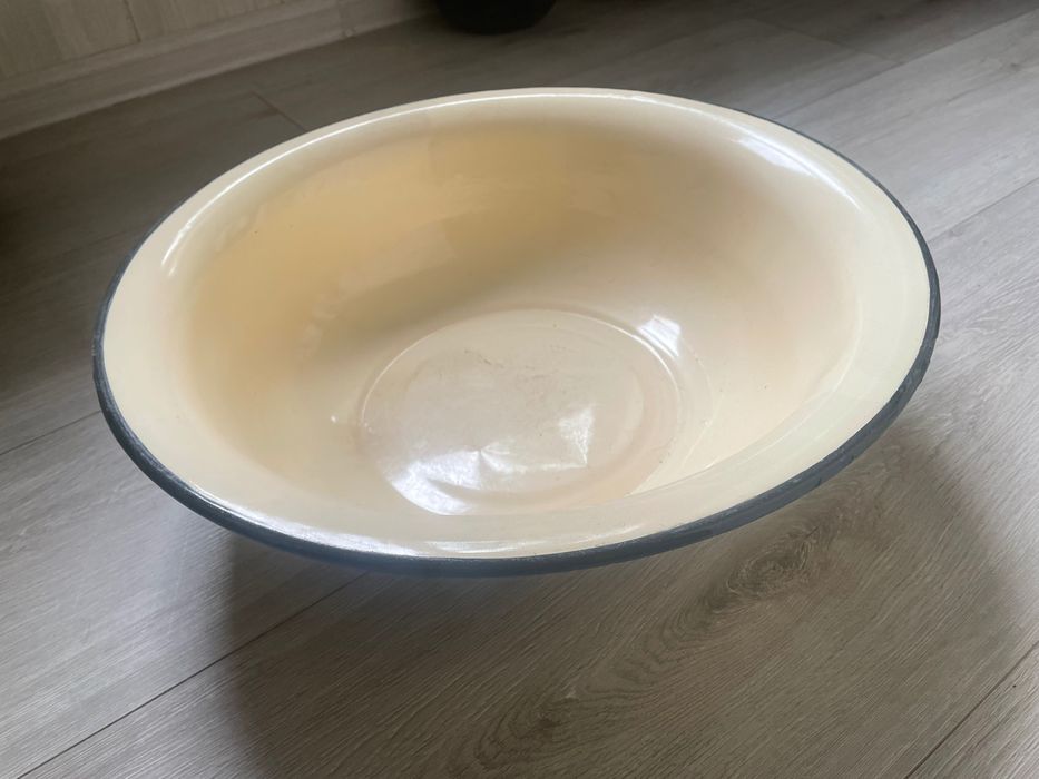 Таз эмалированный