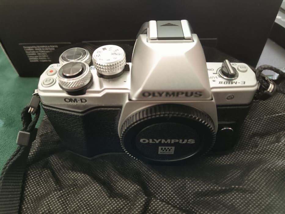 Olympus OMD EM10 Mark II