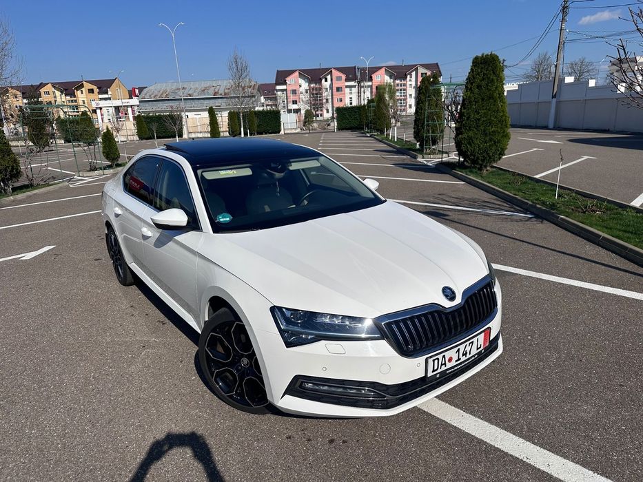 Skoda Superb Skoda Superb 2.0 TDI Sportline
