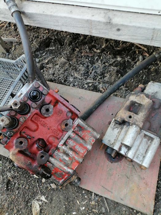 Гидро распределитель