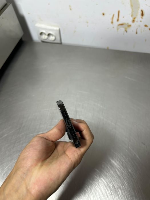 iphone 13pro с коробкой