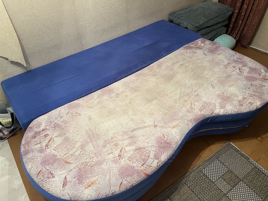 Диван тахта в хошем состоянии