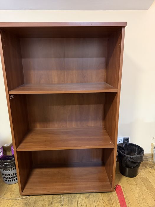 Шкаф двухстворчатый со стеклом