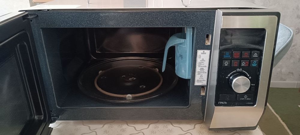 Продается микроволновка Samsung