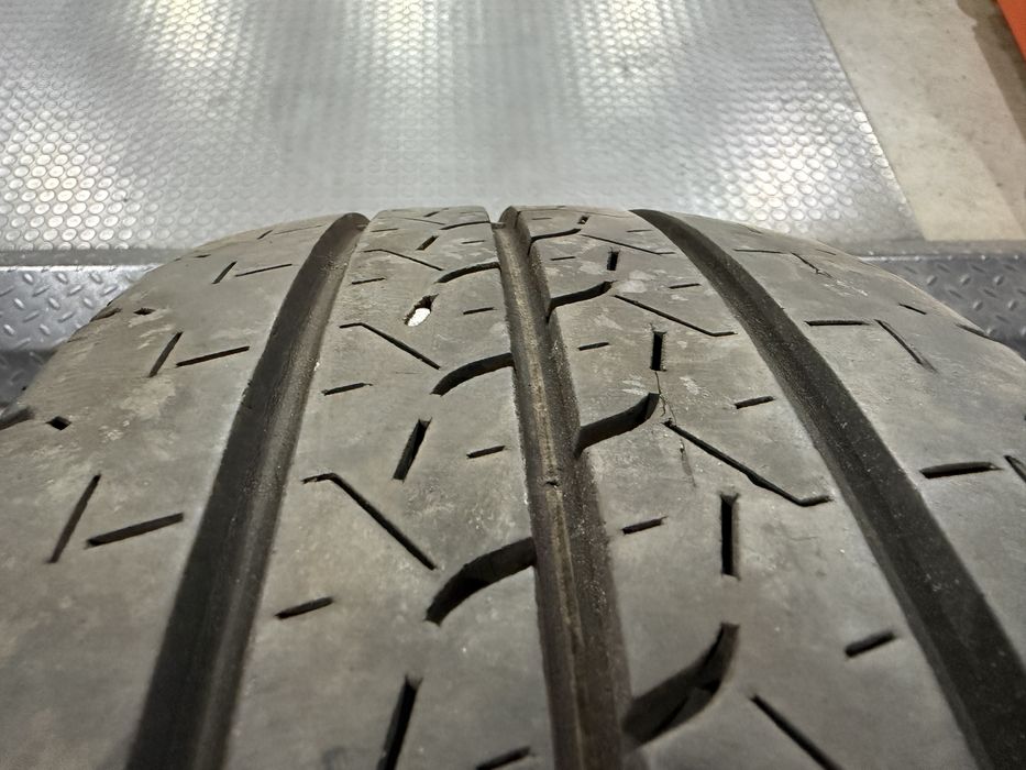 4бр. Отлични Товарни Гуми 215/70R/15C -BRIDGESTONE-DOT:0117- 8.3м+6.1м