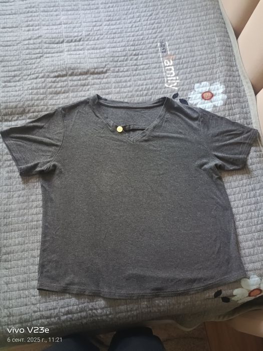 Продам новую футболку