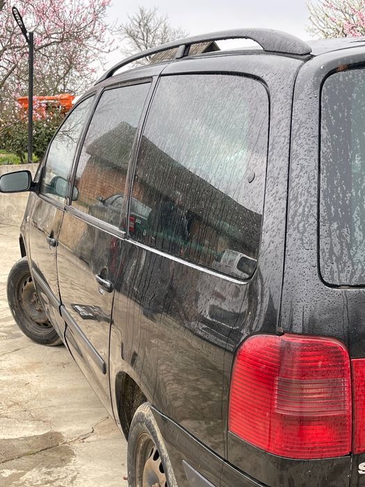 Vând sau schimb cu viței Volkswagen sharan