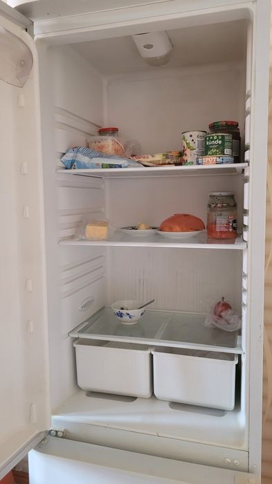 Холодильник и морозилка
