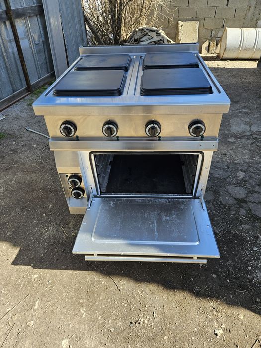 Фурна Печка за печене готвене на Агнета Прасенца на ток 4-ка. Трифазен