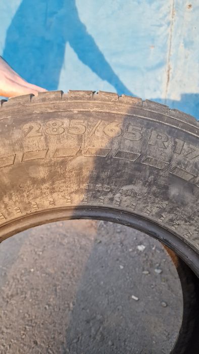 Продам шины зима б/у 285/65 R17