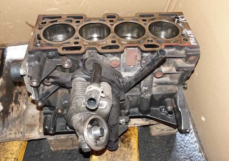 Bloc motor ambielat ,piston, vibrochen K9K 1.5dci Dacia Nissan Renault