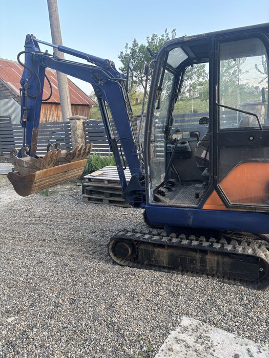 Vand miniexavator Airman AX22-2