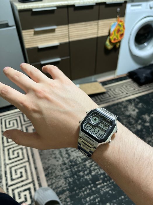 Наручные часы CASIO AE-1200WHD-1AVDF