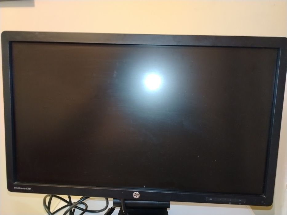 Комплект  НР: 23" Монитор НР  Elit Display E 321 + Клавиатура НР