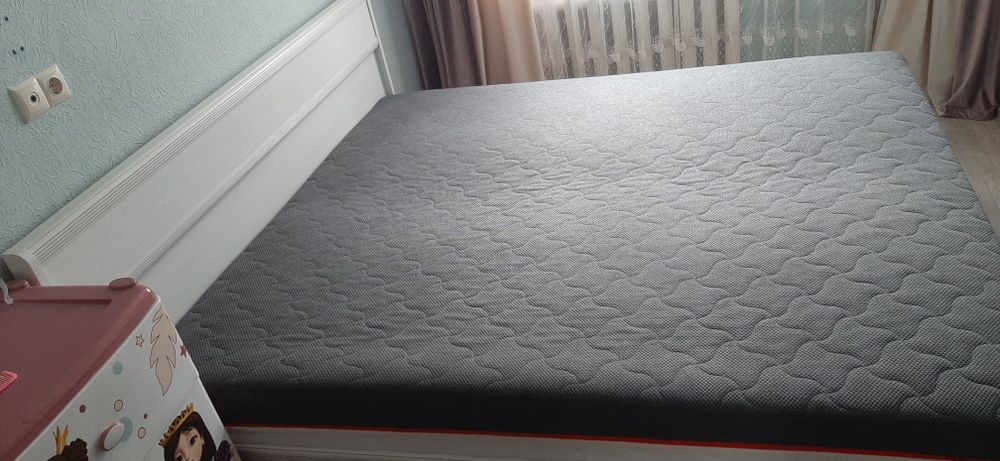 Продам двухспальный кроват с подъем механизма