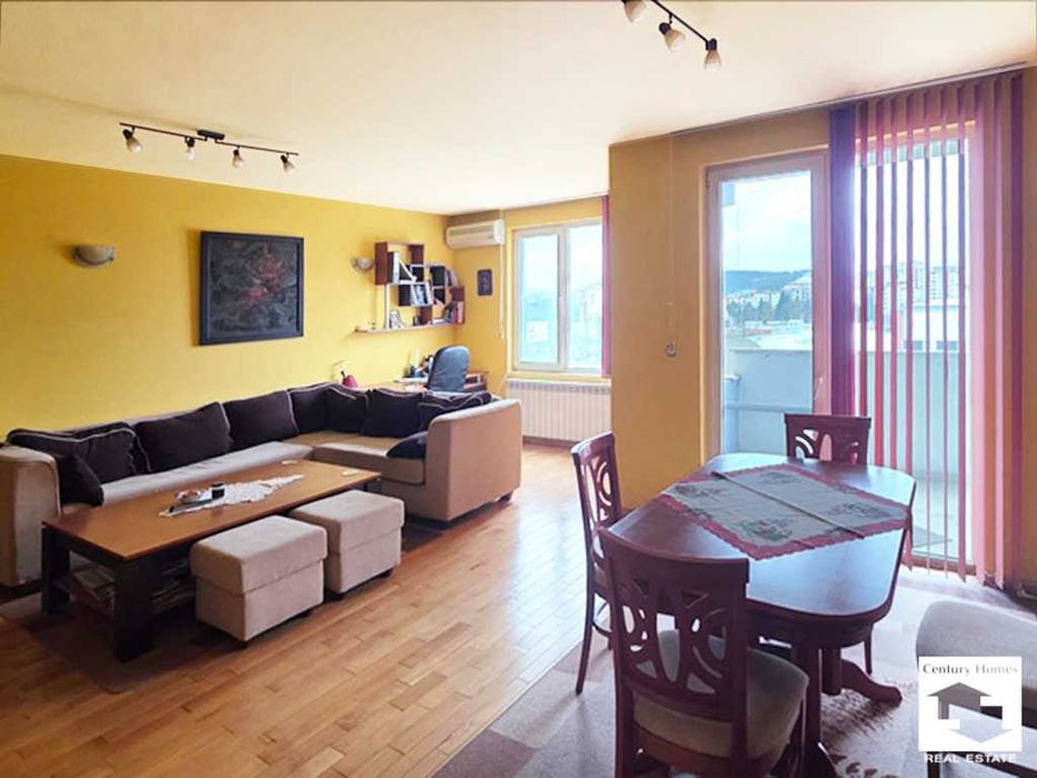 104993 Просторен тристаен апартамент до ОУ Емилиян Станев, В. Търново