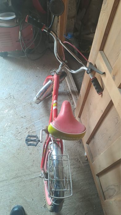 Велосипед красный