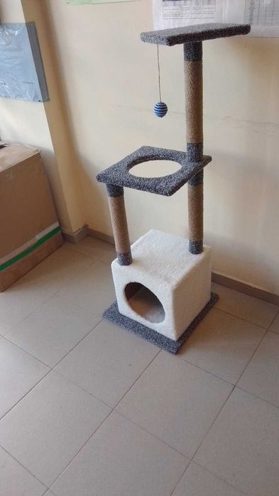 Катерушка с къщичка и височина 113-114 см