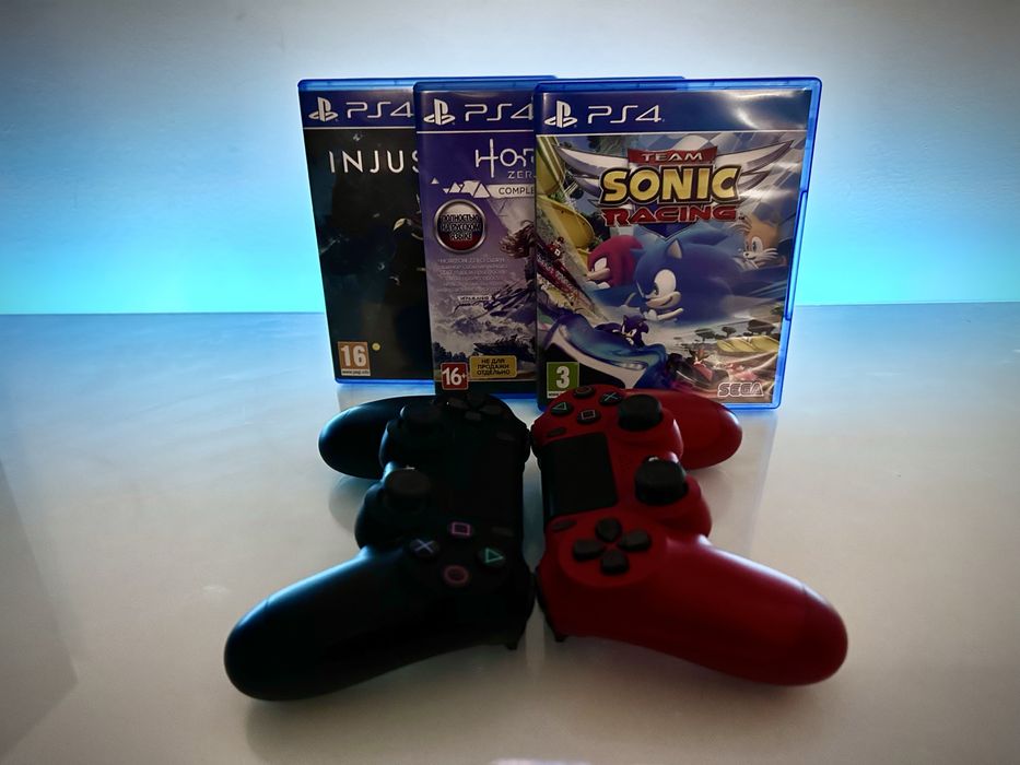 PS4 Slim aproape nou, la cutie | două manete și 3 jocuri incluse