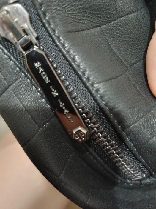 Продам кожаную куртку