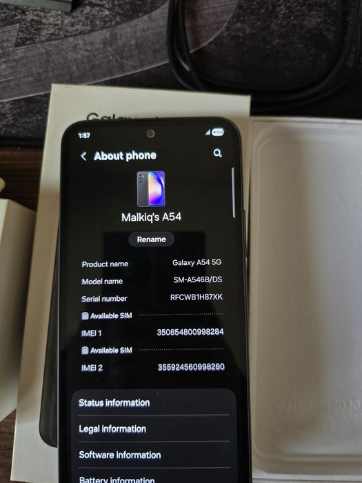 Samsung a54 128gb (калъф и зарядно) + galaxy buds 2