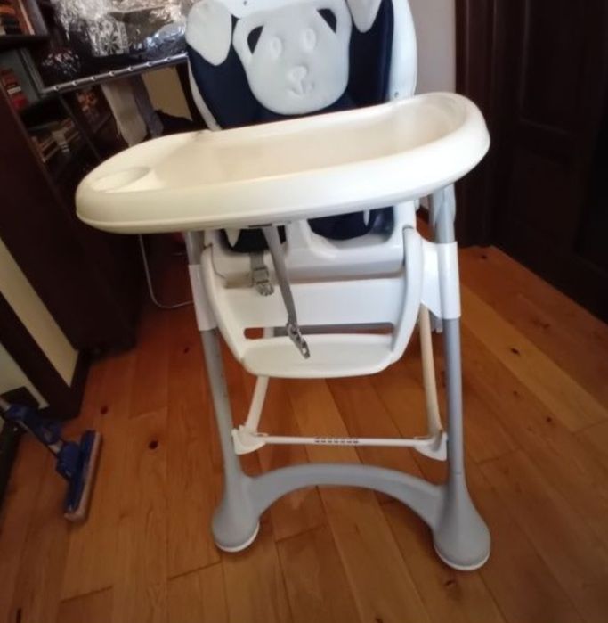 Scaun de masa Cam Campione.