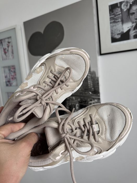 Сникърси ( маратонки)  Roxy