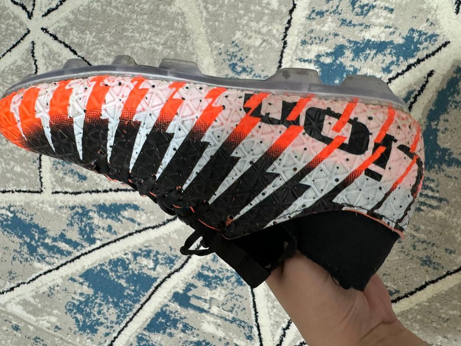 Футбольный бутсы Lion