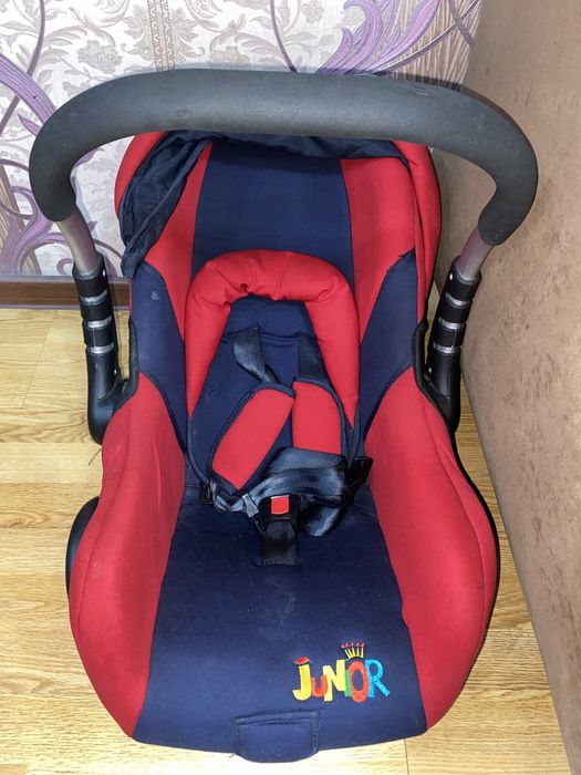 Автокресло JUNIOR для детей
