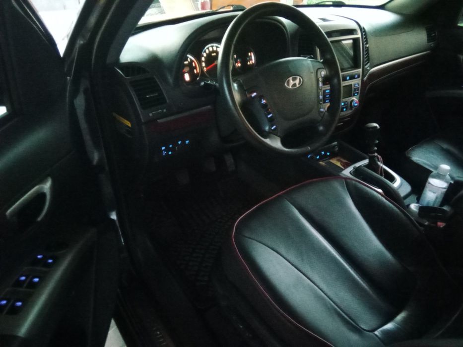 Продавам Хюндай Санта Фе