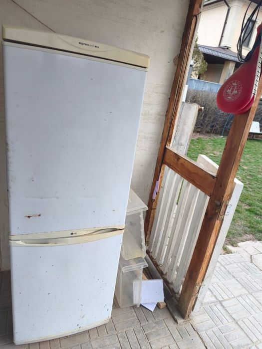 Холодильник б/у