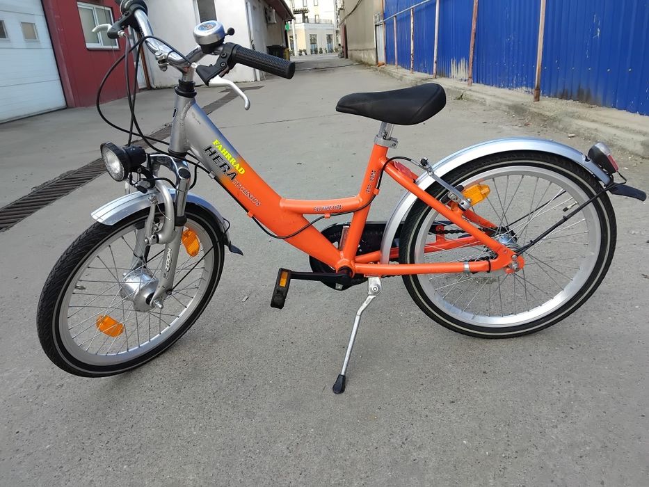 Vând bicicleta din aluminiu pentru copii