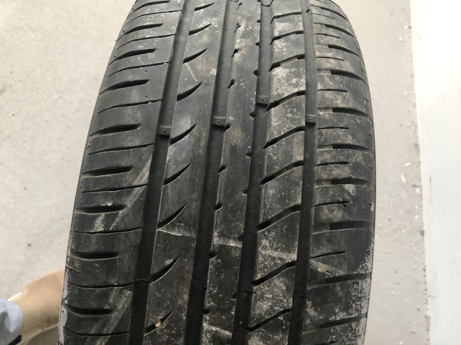 Продам шины с дисками 19 размера 5 комплект не варенный все ровный