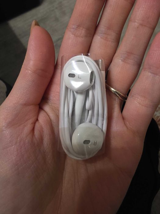 Слушалки Samsung, Huawei, Vodafone