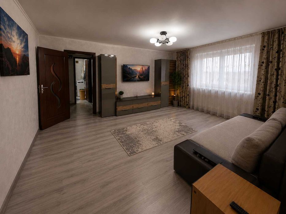 Regim Hotelier – Apartament / Garsonieră la PARTER, în Centru